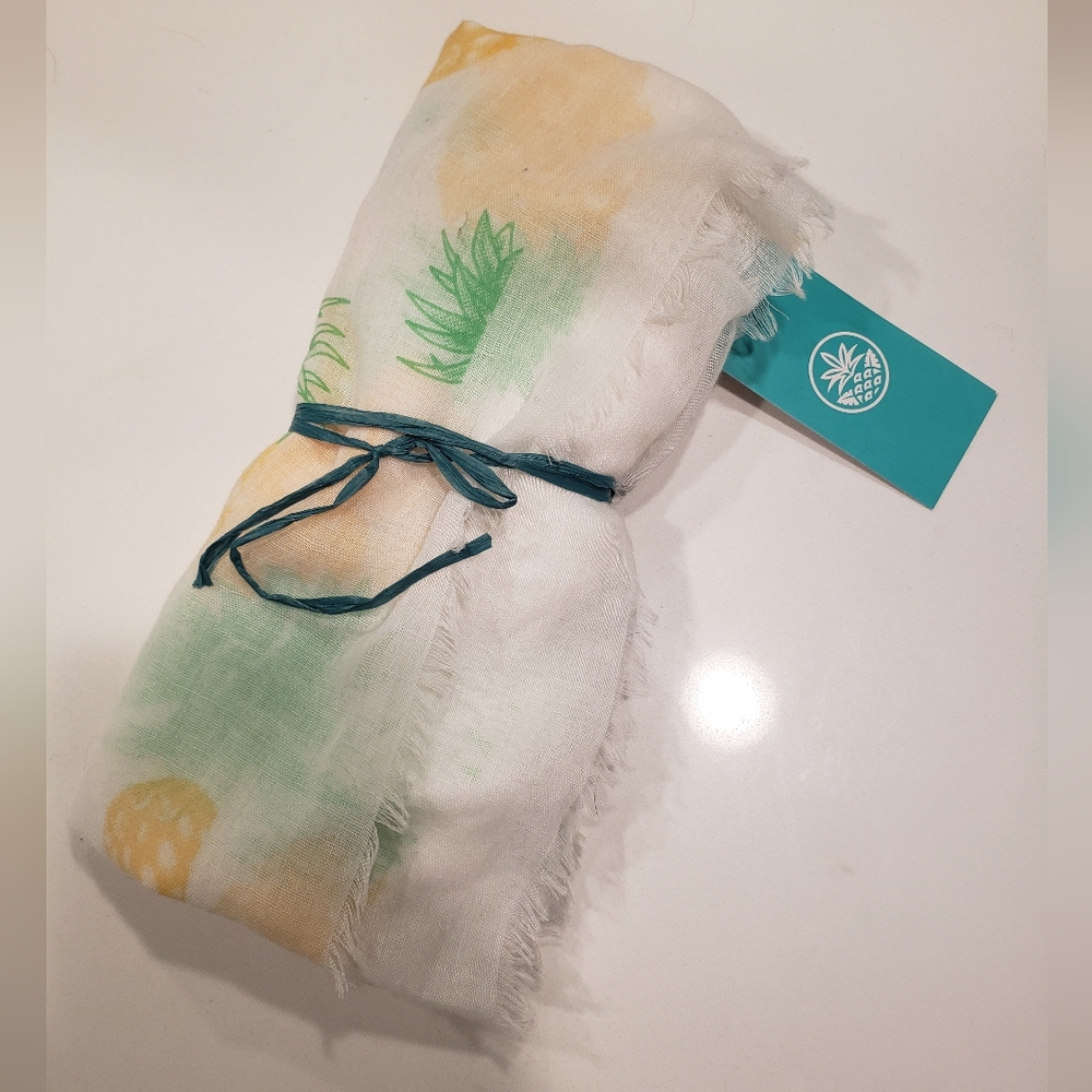 Pineapple Scarf